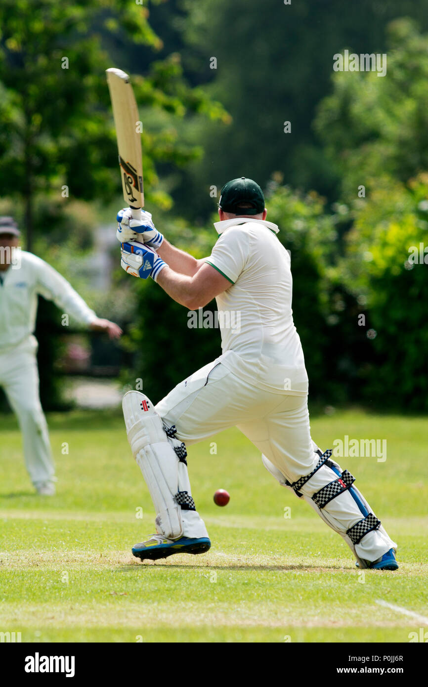 Dorf Kricket auf Claverdon, Warwickshire, England, Großbritannien Stockfoto