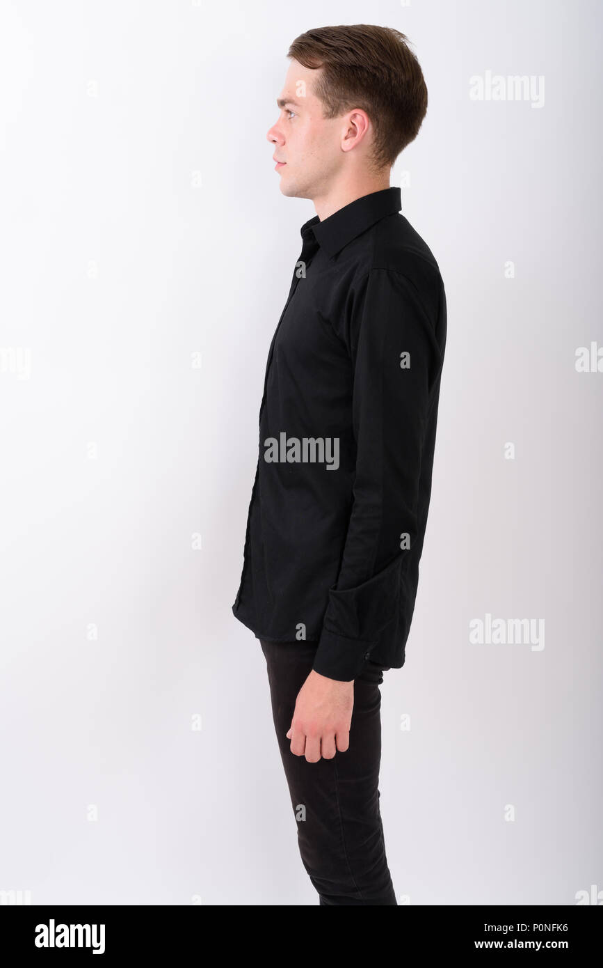 Junge gut aussehender Geschäftsmann vor weißem Hintergrund Stockfoto