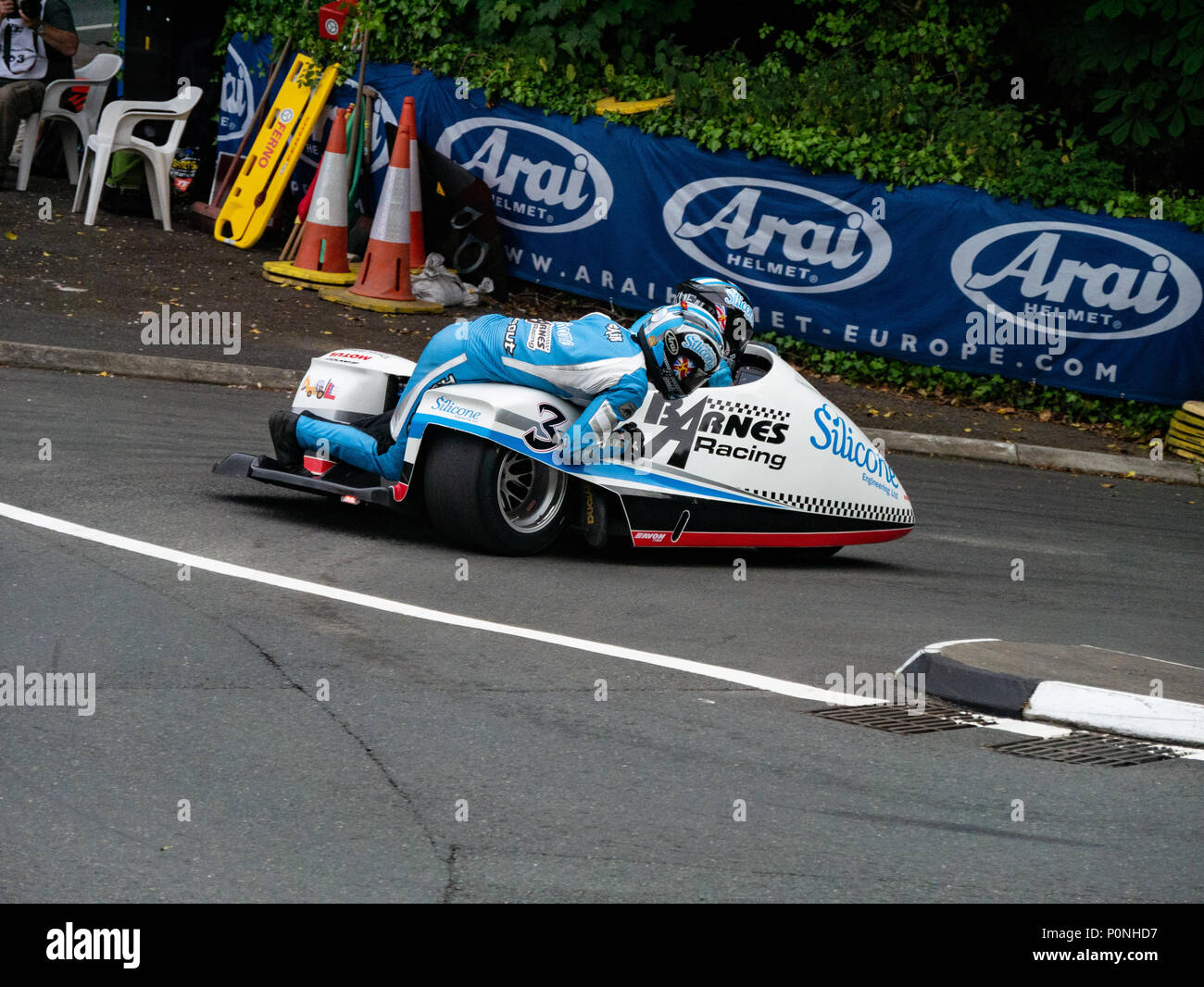 Nummer 3, John Holden/Lee Kain, Seitenwagen - Fahrer und Beifahrer, Isle of Man TT 2018. Tourist Trophy Straße Rennen, Mountain Course Stockfoto