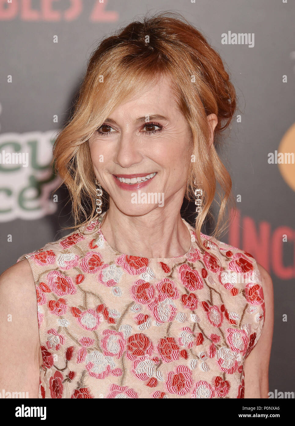 HOLLYWOOD, CA - Juni 05: Holly Hunter die Premiere von Disney und Pixars "Incredibles2" am El Capitan Theatre besucht am 5. Juni in Los Angeles, Kalifornien 2018. Stockfoto