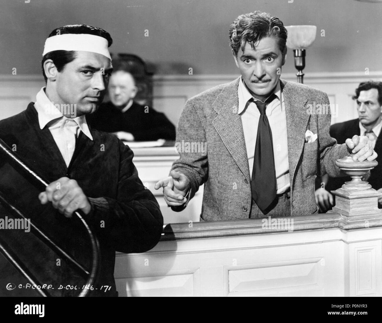 Original Film Titel: DAS GESPRÄCH DER STADT. Englischer Titel: DAS GESPRÄCH DER STADT. Regisseur: George Stevens. Jahr: 1942. Stars: RONALD COLMAN; Cary Grant. Quelle: Columbia Pictures/Album Stockfoto
