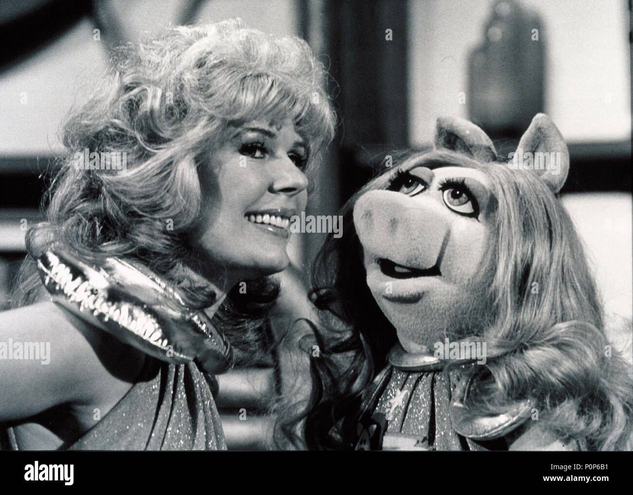 Original Film Titel: DIE MUPPETS SHOW. Englischer Titel: The MUPPETS SHOW. Regisseur: Jim Henson. Jahr: 1976. Stars: Loretta Swit. Quelle: Jim Henson PRODUCTIONS/Album Stockfoto