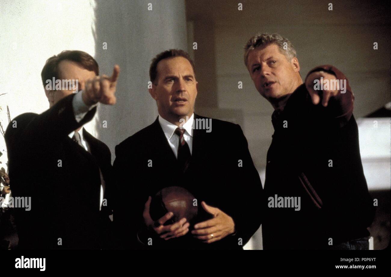 Film Title: 13 Tage. Englischer Titel: 13 Tage, die die Welt schockiert. Regisseur: Roger Donaldson. Jahr: 2000. Stars: Roger Donaldson; Kevin Costner; STEPHEN CULP. Quelle: New Line Cinema/Glas, BEN/Album Stockfoto