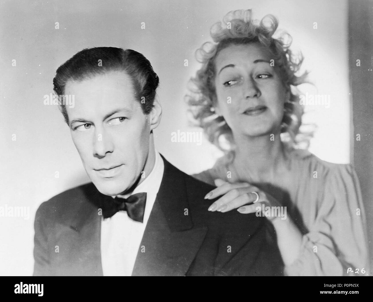 Original Film Titel: BLITHE SPIRIT. Englischer Titel: BLITHE SPIRIT. Regisseur: David Lean. Jahr: 1945. Stars: REX HARRISON; KAY HAMMOND. Credit: Zwei Städte/CINEGUILD/Album Stockfoto