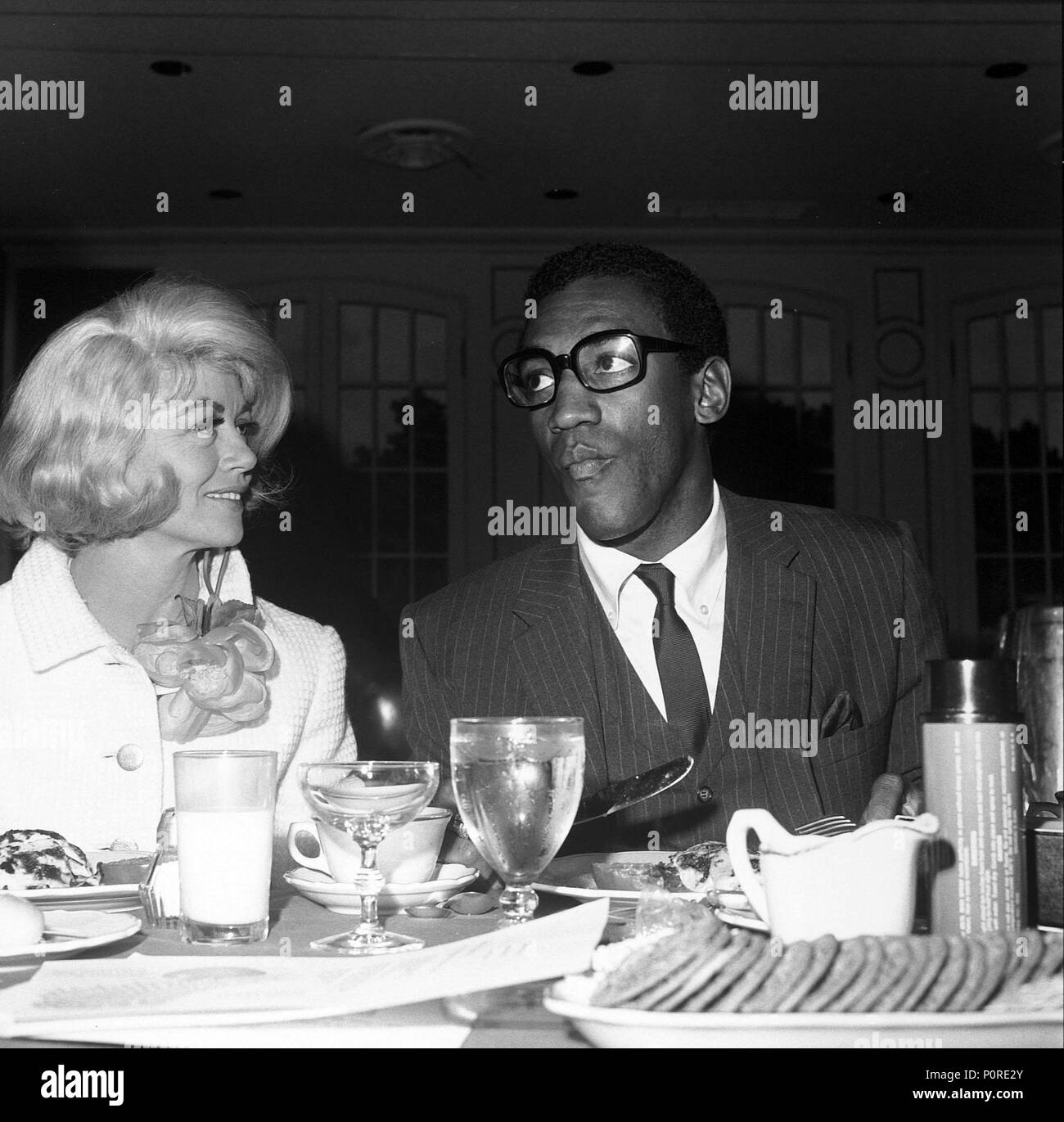 Jahr: 1966. Stars: Bill Cosby; DOROTHY MALONE. Stockfoto