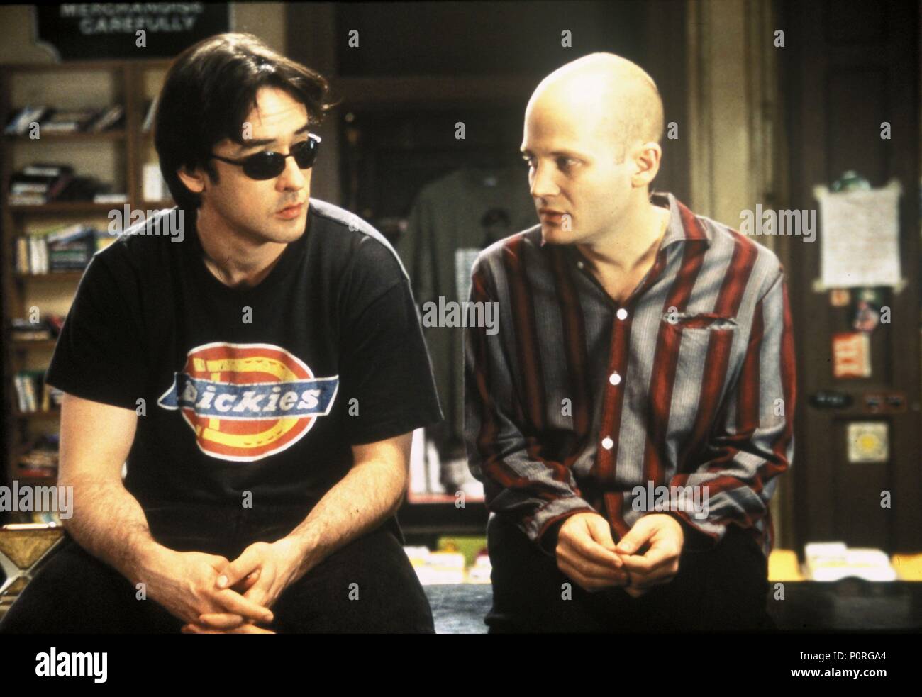 Original Film Titel: High Fidelity. Englischer Titel: High Fidelity. Regisseur: Stephen Frears. Jahr: 2000. Stars: John CUSACK; TODD LOUISO. Credit: MOSELEY, MELISSA/Album Stockfoto