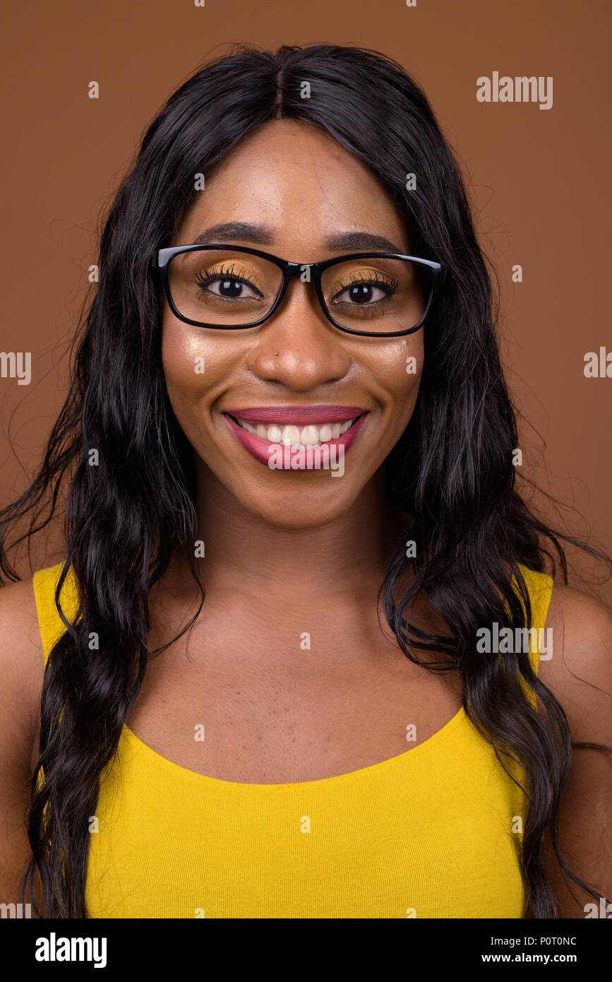 Portrait von schönen jungen afrikanischen Frau Stockfoto