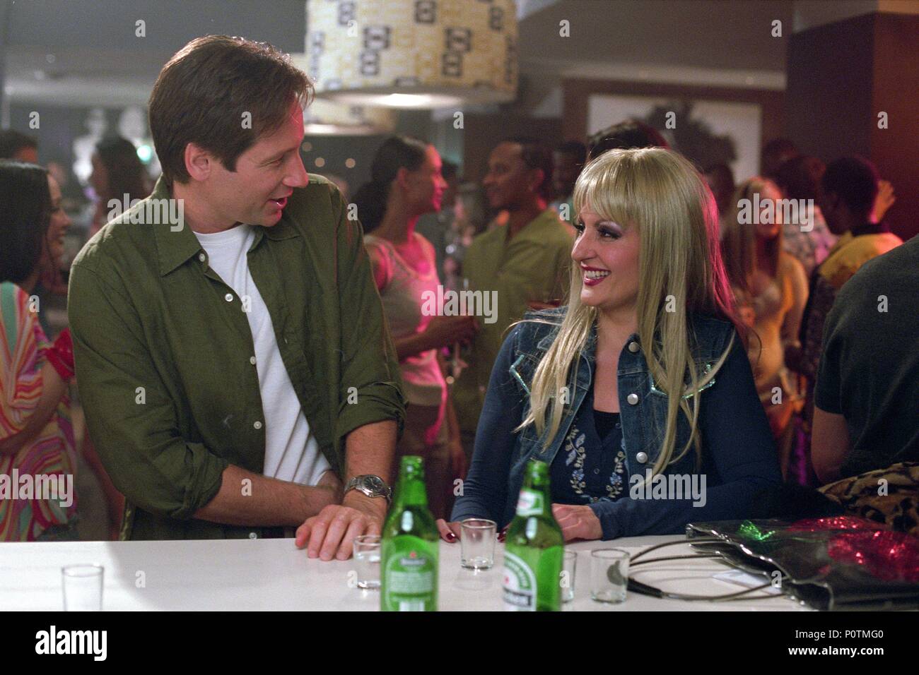 Original Film Titel: CONNIE UND CARLA. Englischer Titel: CONNIE UND CARLA. Regisseur: MICHAEL LEMBECK. Jahr: 2004. Stars: David Duchovny; NIA VARDALOS. Quelle: Universal/SCHROTER, Eike/Album Stockfoto