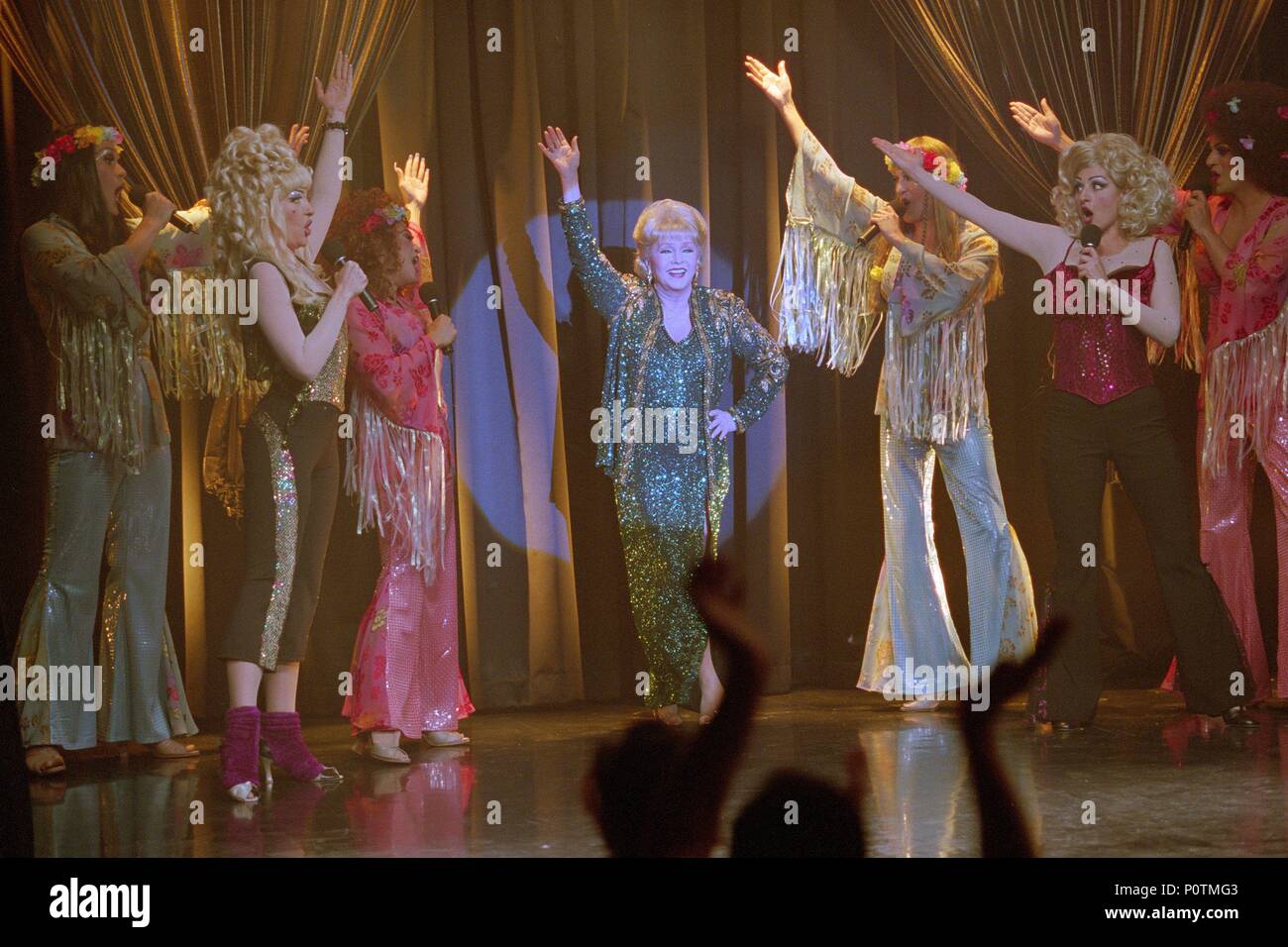 Original Film Titel: CONNIE UND CARLA. Englischer Titel: CONNIE UND CARLA. Regisseur: MICHAEL LEMBECK. Jahr: 2004. Stars: Debbie Reynolds. Quelle: Universal/SCHROTER, Eike/Album Stockfoto