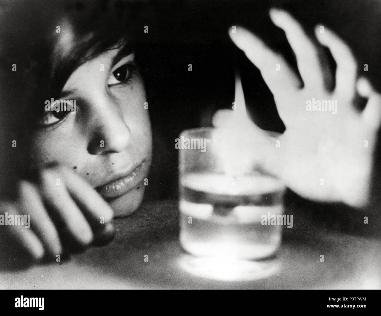 Original Film Titel: L'Enfant SAUVAGE. Englischer Titel: WILD CHILD, DIE. Regisseur: Francois Truffaut. Jahr: 1970. Stars: JEAN-PIERRE CARGOL. Credit: FILMS DU CAROSSE/ARTISTES ASSOCIES/Album Stockfoto