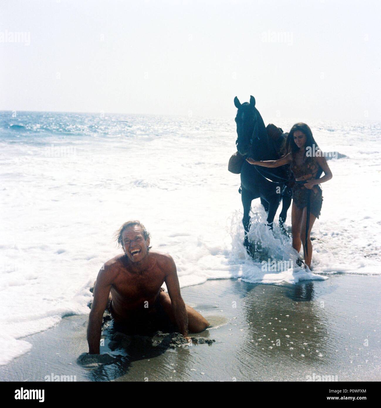 Original Filmtitel: Planet der Affen. Englischer Titel: Planet der Affen. Regisseur: FRANKLIN J. SCHAFFNER. Jahr: 1968. Stars: Charlton Heston, Linda Harrison. Quelle: 20th Century Fox/Album Stockfoto