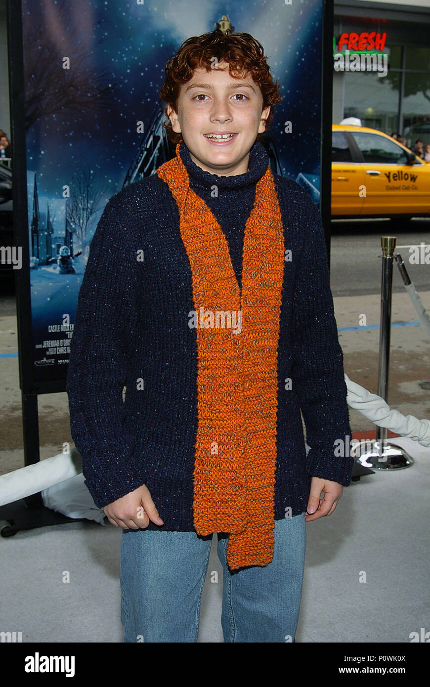 Daryl Sabara Ankunft auf dem Polar Express Premiere auf dem Grauman Chinese Theatre in Los Angeles. 11.07.2004. 33 - SabaraDaryl Red Carpet Event, Vertikal, USA, Filmindustrie, Prominente, Fotografie, Bestof, Kunst, Kultur und Unterhaltung, Topix Prominente Fashion/Vertikal, Besten, Event in Hollywood Leben - Kalifornien, Roter Teppich und backstage, USA, Film, Stars, Film Stars, TV Stars, Musik, Promis, Fotografie, Bestof, Kunst, Kultur und Unterhaltung, Topix, vertikal, eine Person, die aus den Jahren 2003 bis 2005, Anfrage tsuni@Gamma-USA.com - drei Viertel Stockfoto