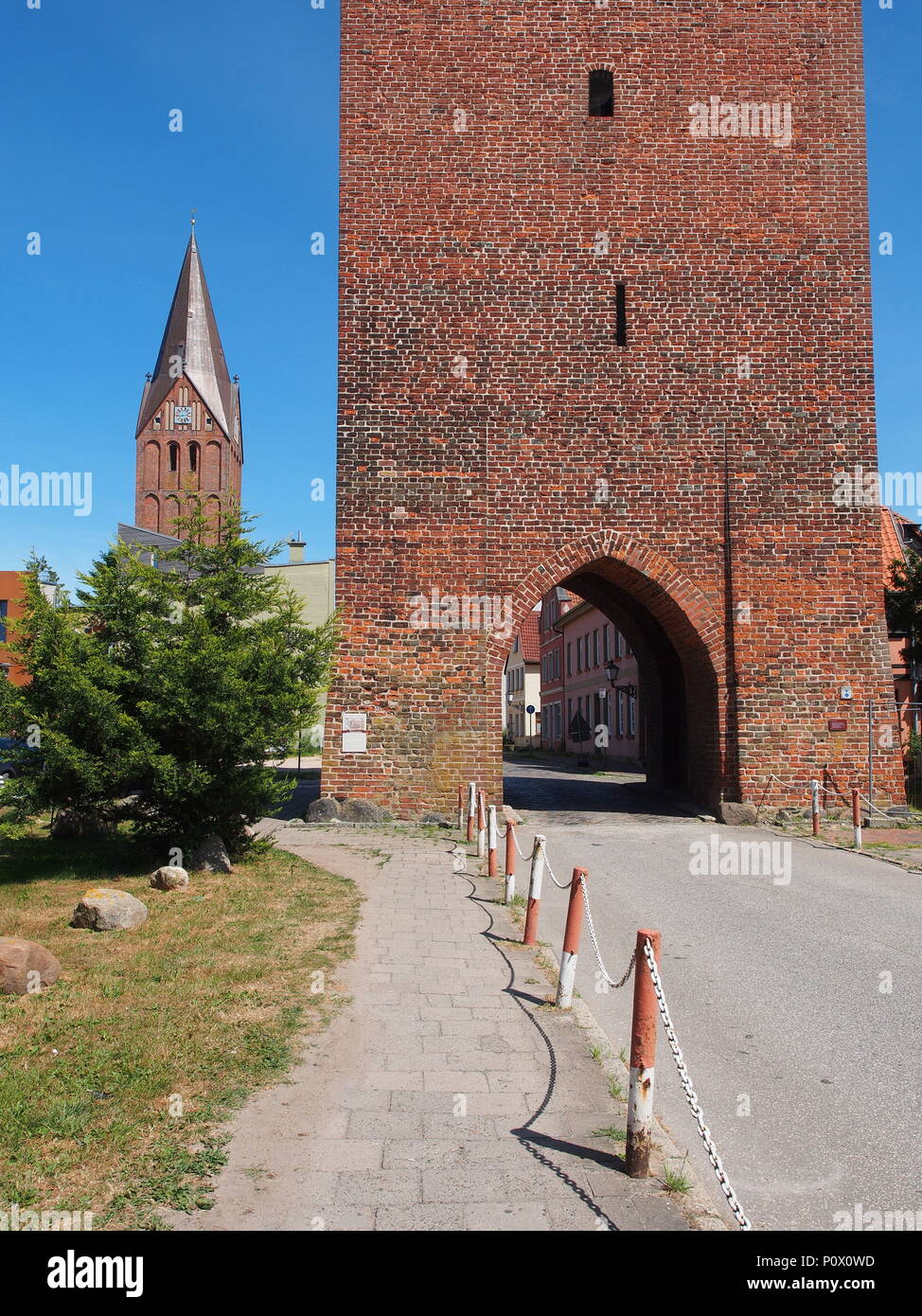 Barth, Turm und Kirche, Deutschland Stockfoto