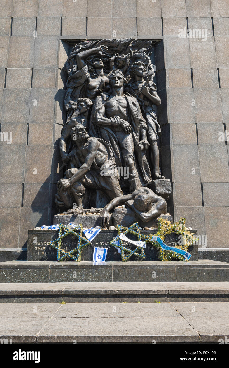 Das Ghetto Helden Denkmal erinnert an den Jüdischen Warschauer Ghetto-Aufstandes von 1943, Polen. Stockfoto