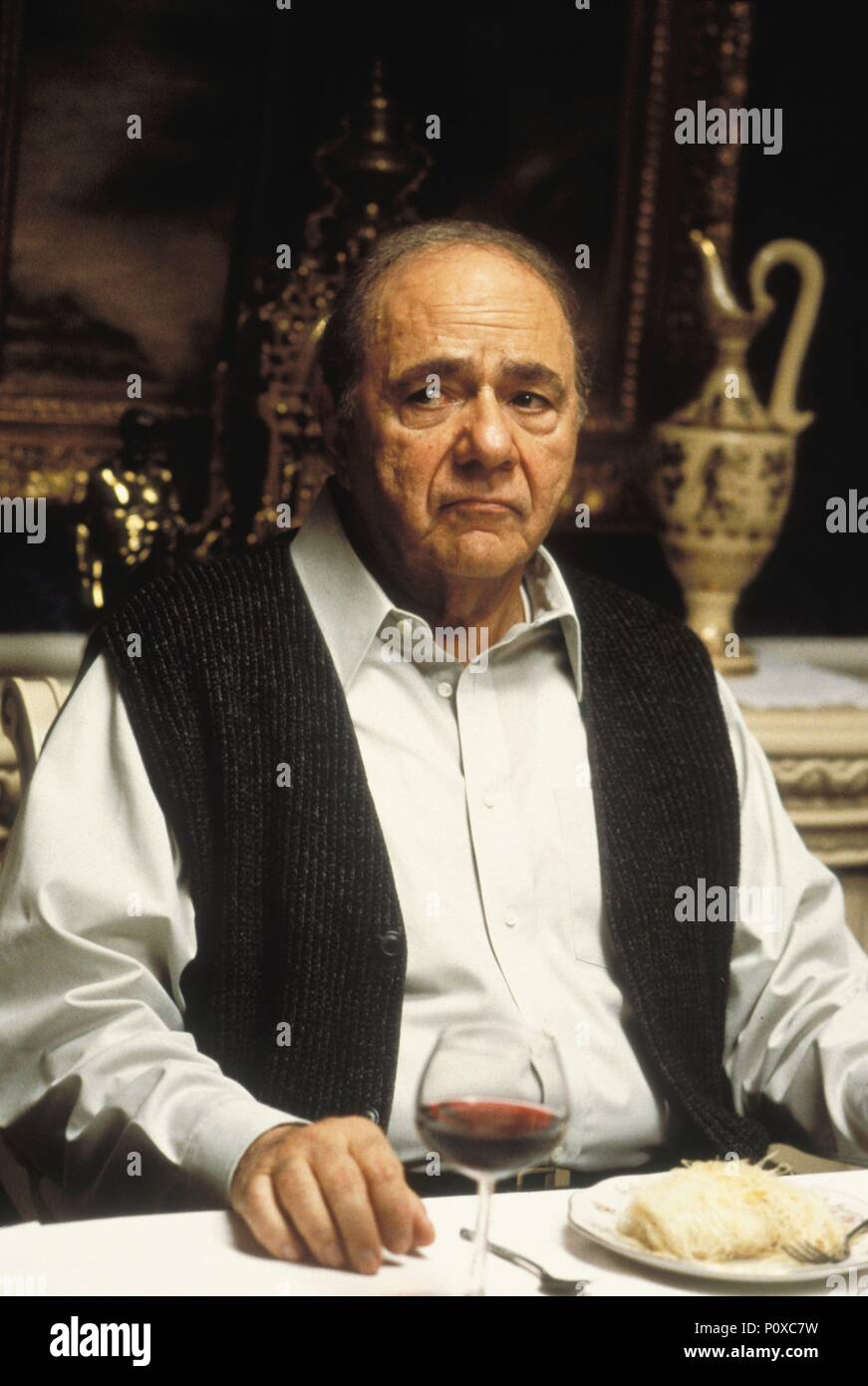 Original Film Titel: My Big Fat Greek Wedding. Englischer Titel: My Big Fat Greek Wedding. Regisseur: JOEL ZWICK. Jahr: 2002. Stars: MICHAEL CONSTANTINE. Quelle: IFC FILMS/Album Stockfoto