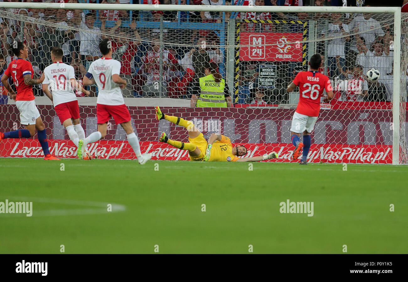 8. Juni 2018, Poznan, Polen: Fußball, Freundschaftliches Spiel Polen gegen Chile am AKOITION Stadion Posen: Chiles Torhüter Gabriel Arien. Foto: Jens Büttner/dpa-Zentralbild/dpa Stockfoto