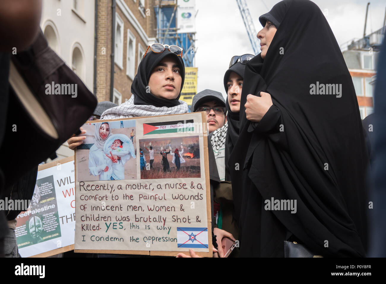 London, Großbritannien. 10. Juni 2018. Jährliche Al Quds Tag 2018 Zähler, die von pro-Israelis und weit - rechte Versammlung bei der saudischen Botschaft März auf Juni 10, 2018, London, UK an Whitehall. Credit: Siehe Li/Alamy leben Nachrichten Stockfoto