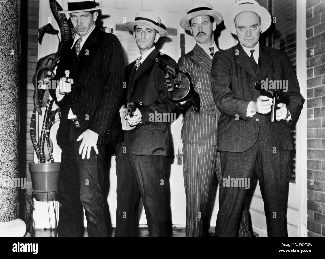 Original Film Titel: Dillinger. Englischer Titel: Dillinger. Regisseur: John MILIUS. Jahr: 1973. Stars: Ben Johnson; WARREN OATES; HARRY DEAN STANTON. Kreditkarten: American/international/Album Stockfoto