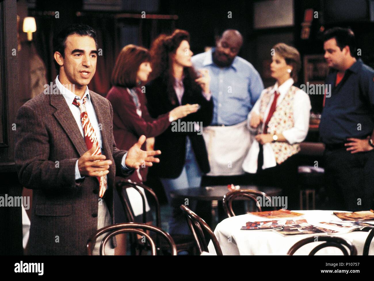 Original Film Titel: Liebe und Krieg - TV. Englischer Titel: Liebe und Krieg - TV. Regisseur: MICHAEL LEMBECK. Jahr: 1992. Stars: JAY THOMAS. Quelle: CBS-TV/Album Stockfoto