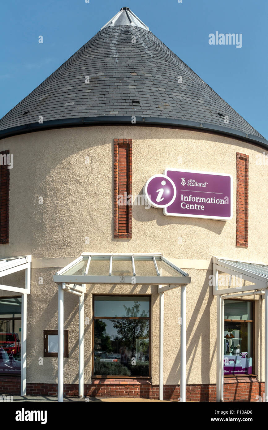 Das Äußere des Visit Scotland Tourist Information Centre in Gretna Gateway Outlet Village, eine Reise Mall' ganz im Süden von Schottland, in der Nähe der Stockfoto