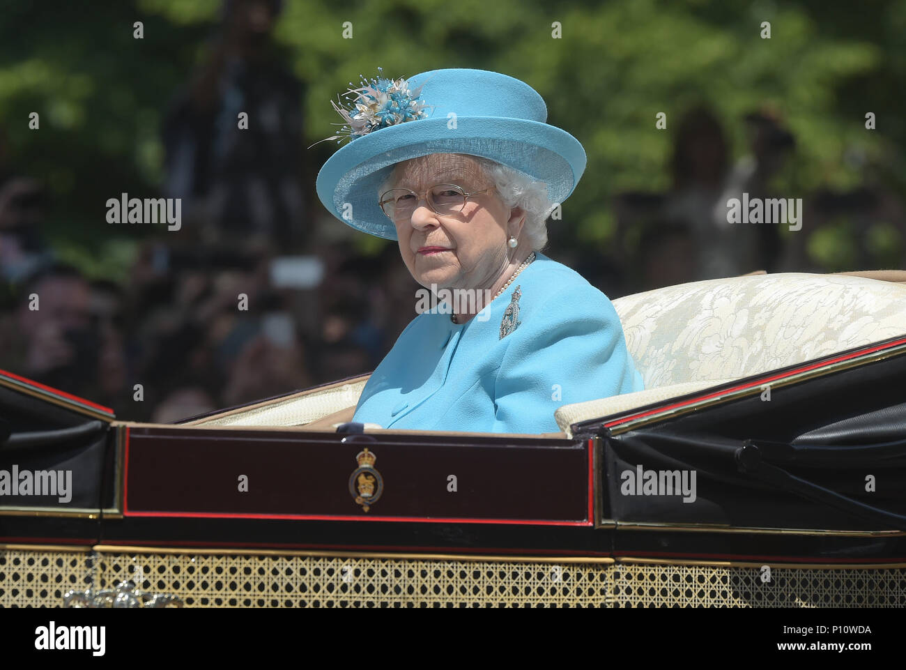 Queen Elizabeth IITrooping die Farbe, Queens Geburtstag Parade London Stockfoto