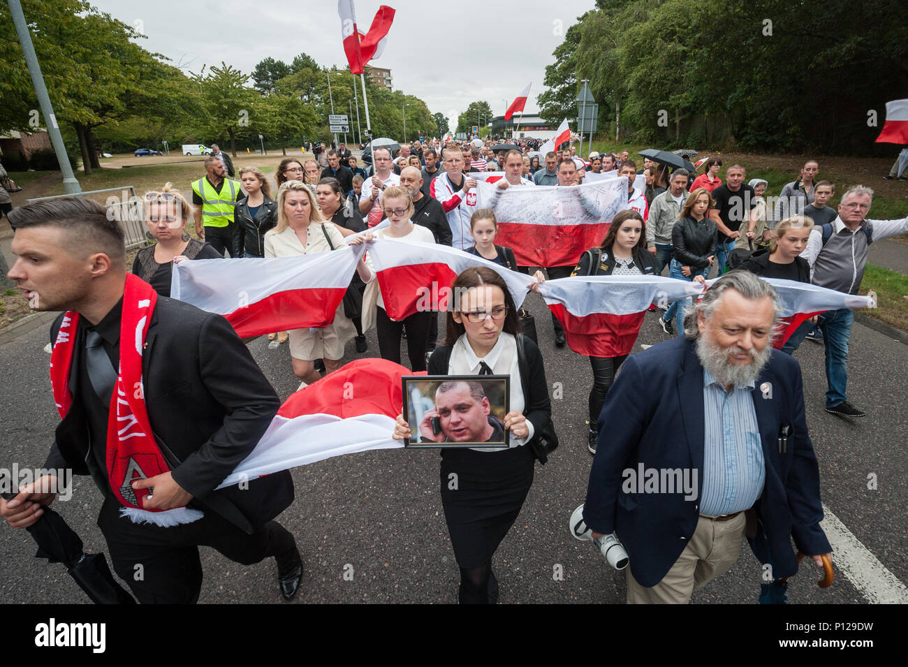 Harlow, Essex, UK. 3. September 2016. Hunderte von Menschen an einem Marsch der Stille im Zentrum von Harlow, Essex, an. Der März, weitgehend aus Stockfoto