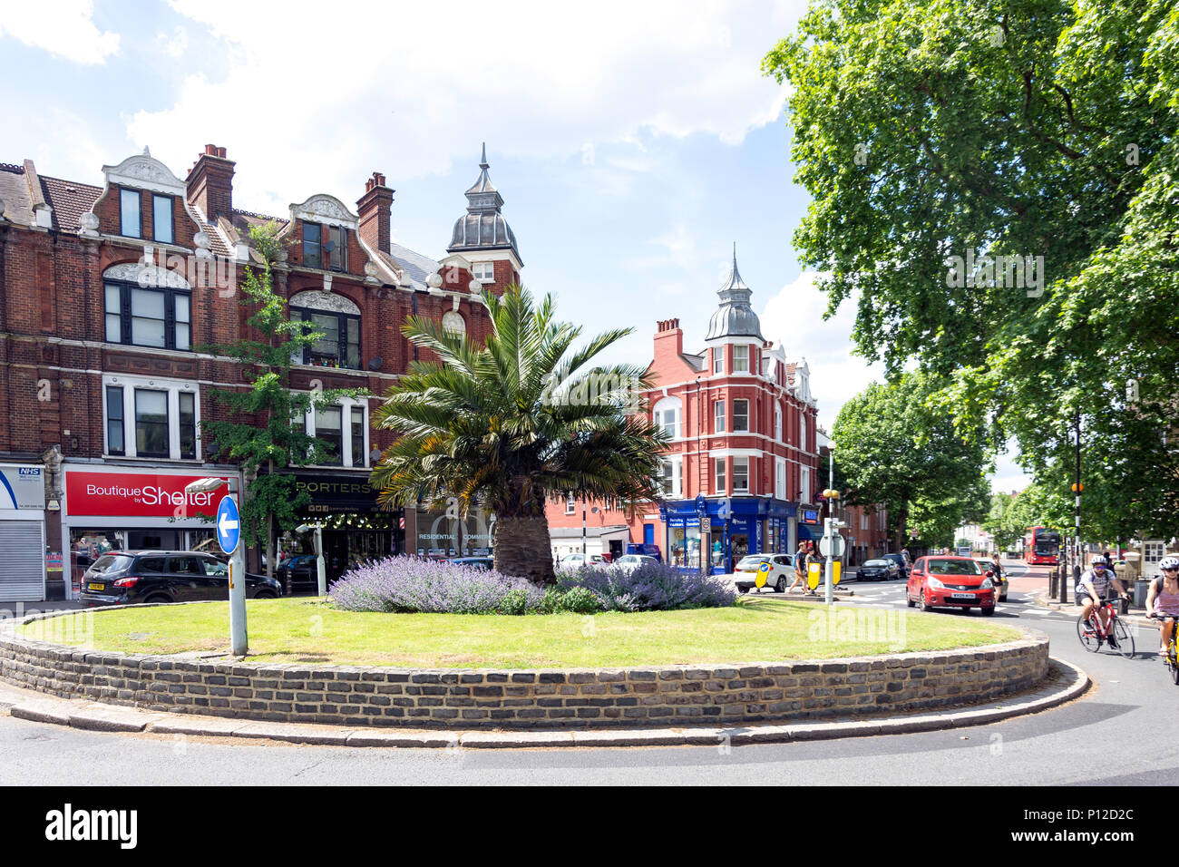 Grove Vale Kreisverkehr, East Dulwich, im Londoner Stadtteil Southwark, Greater London, England, Vereinigtes Königreich Stockfoto