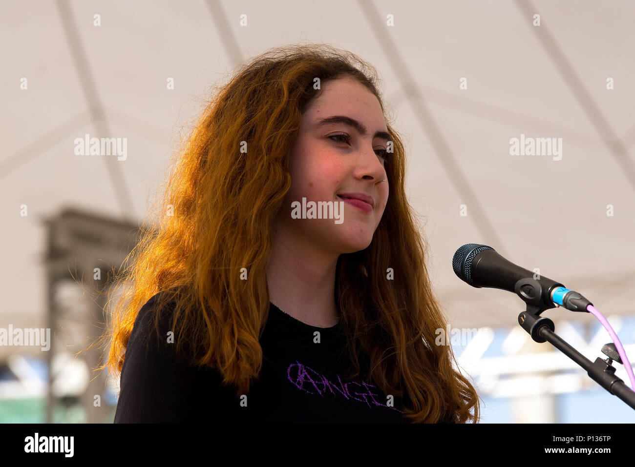 BARCELONA-JUN 2: Lasst uns essen Oma (Band) in einem Konzert im Primavera Sound Festival am 2. Juni 2018 in Barcelona, Spanien. Stockfoto