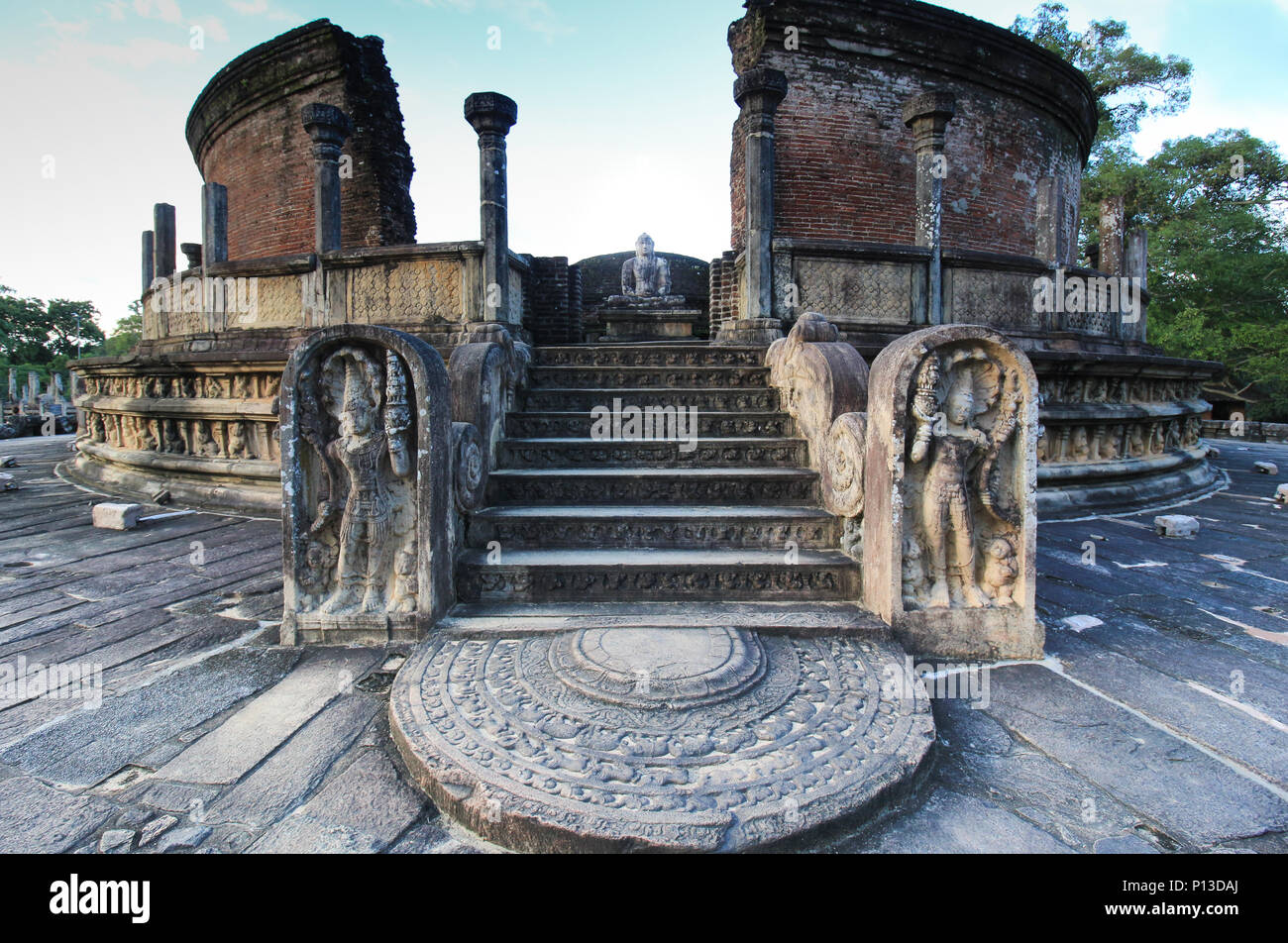 Alte Vatadage (buddhistische Stupa) in Pollonnaruwa, Sri Lanka Stockfoto