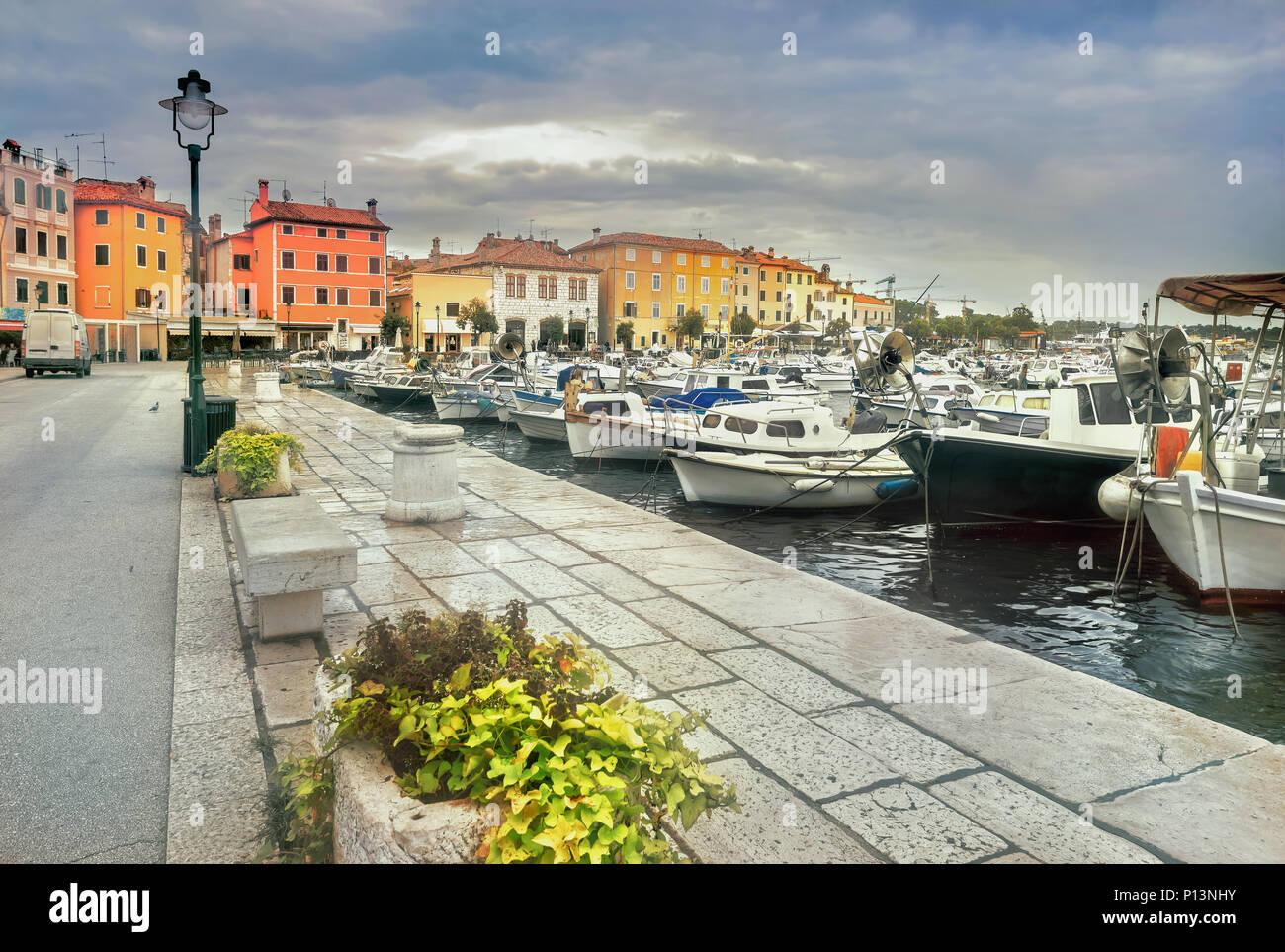 Leinwandbild Rovinj Altstadt Bei Nacht - Adriatisches Meer Sonnenuntergang Küstenpanorama Kroatien