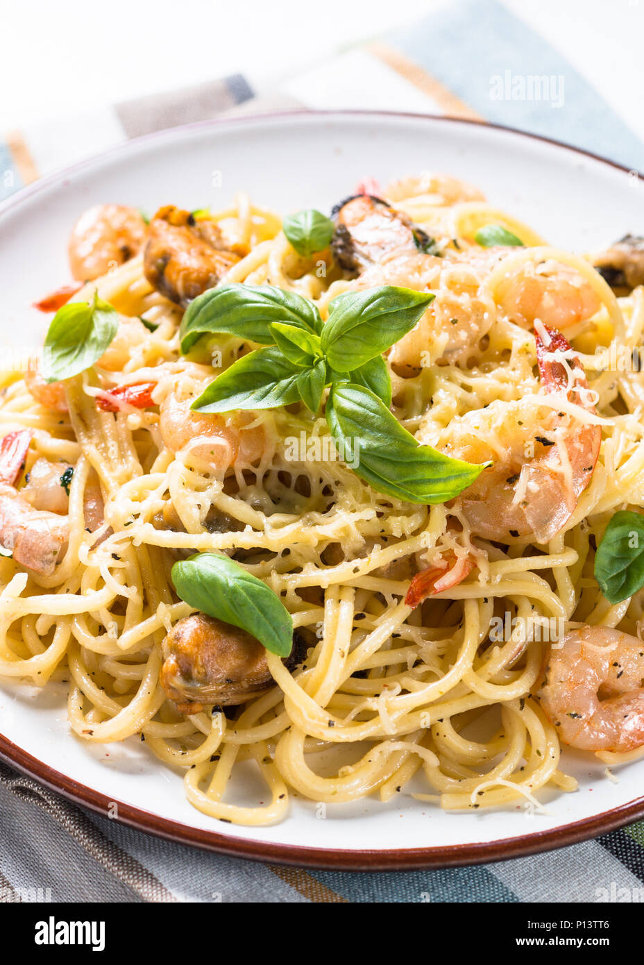 Italienische Pasta Spaghetti Pasta Stockfotos und -bilder Kaufen - Alamy Italienische Pasta Spaghetti Pasta Stockfotos und -bilder Kaufen - Alamy