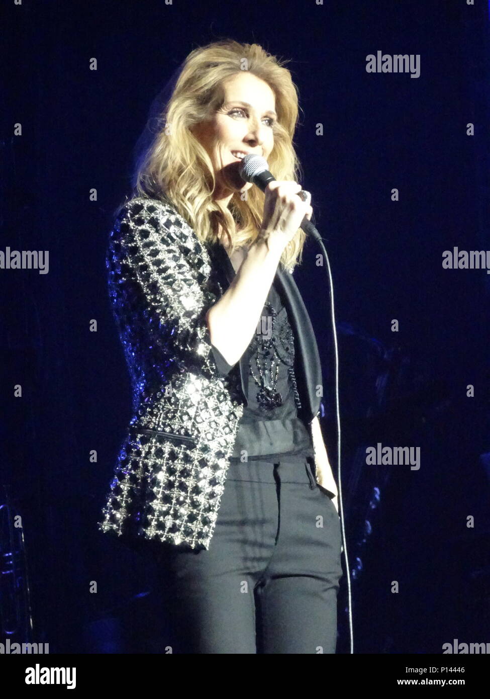 Celine dion uk tour Fotos und Bildmaterial in hoher Auflösung Alamy