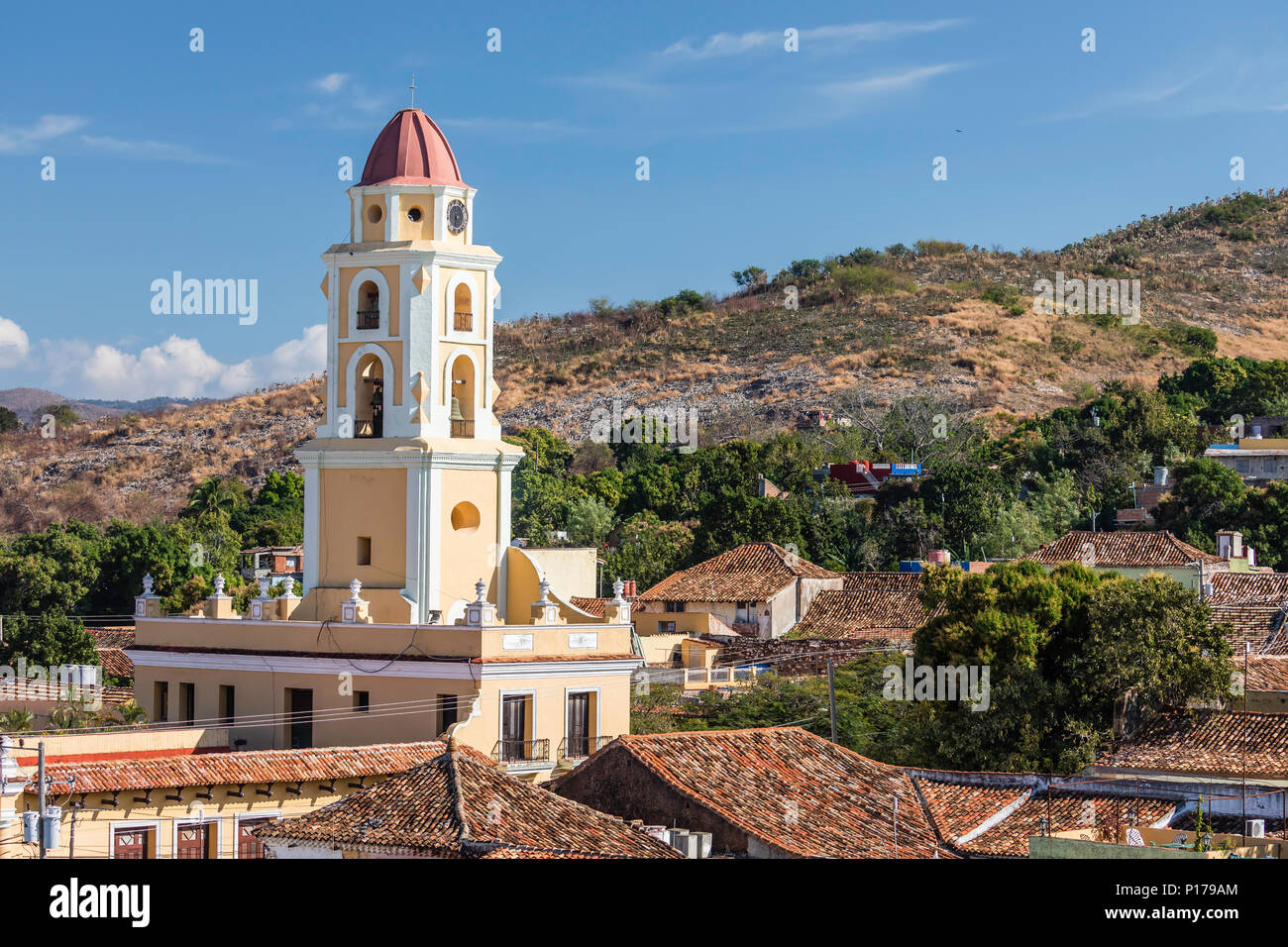 Der Glockenturm der Convento de San Francisco in der UNESCO Weltkulturerbe Stadt Trinidad, Kuba. Stockfoto
