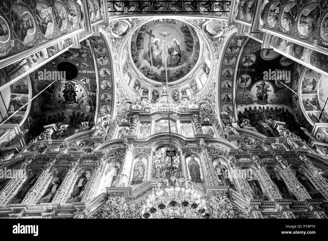 Die bunten Innenansicht der Kathedrale 1352, Pechersk Lavra Klosteranlage, Kiew, Ukraine Stockfoto