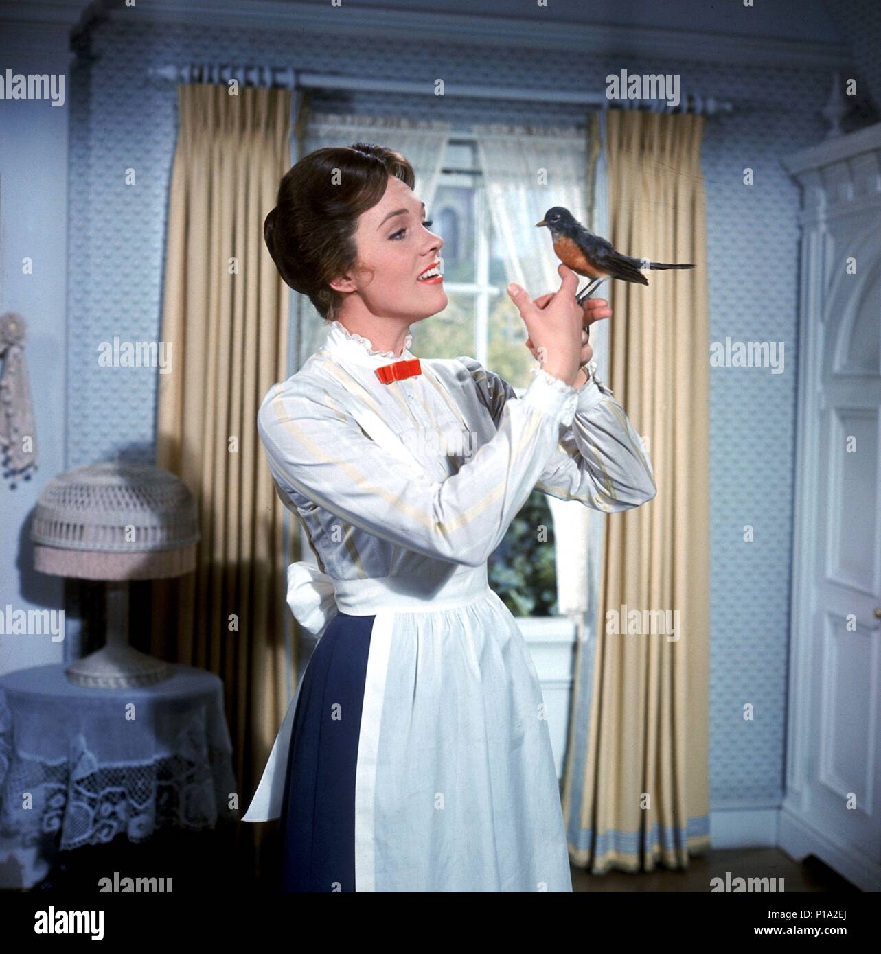 Original Film Titel: MARY POPPINS. Englischer Titel: MARY POPPINS. Regisseur: Robert Stevenson. Jahr: 1964. Stars: Julie Andrews. Credit: WALT DISNEY PRODUCTIONS/Album Stockfoto