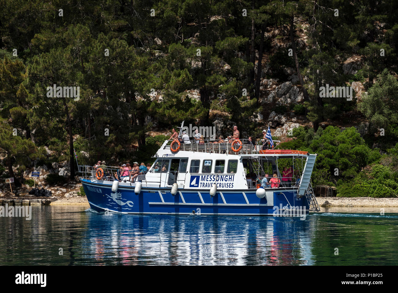 Touristenboot in Gaios, Paxos. Stockfoto