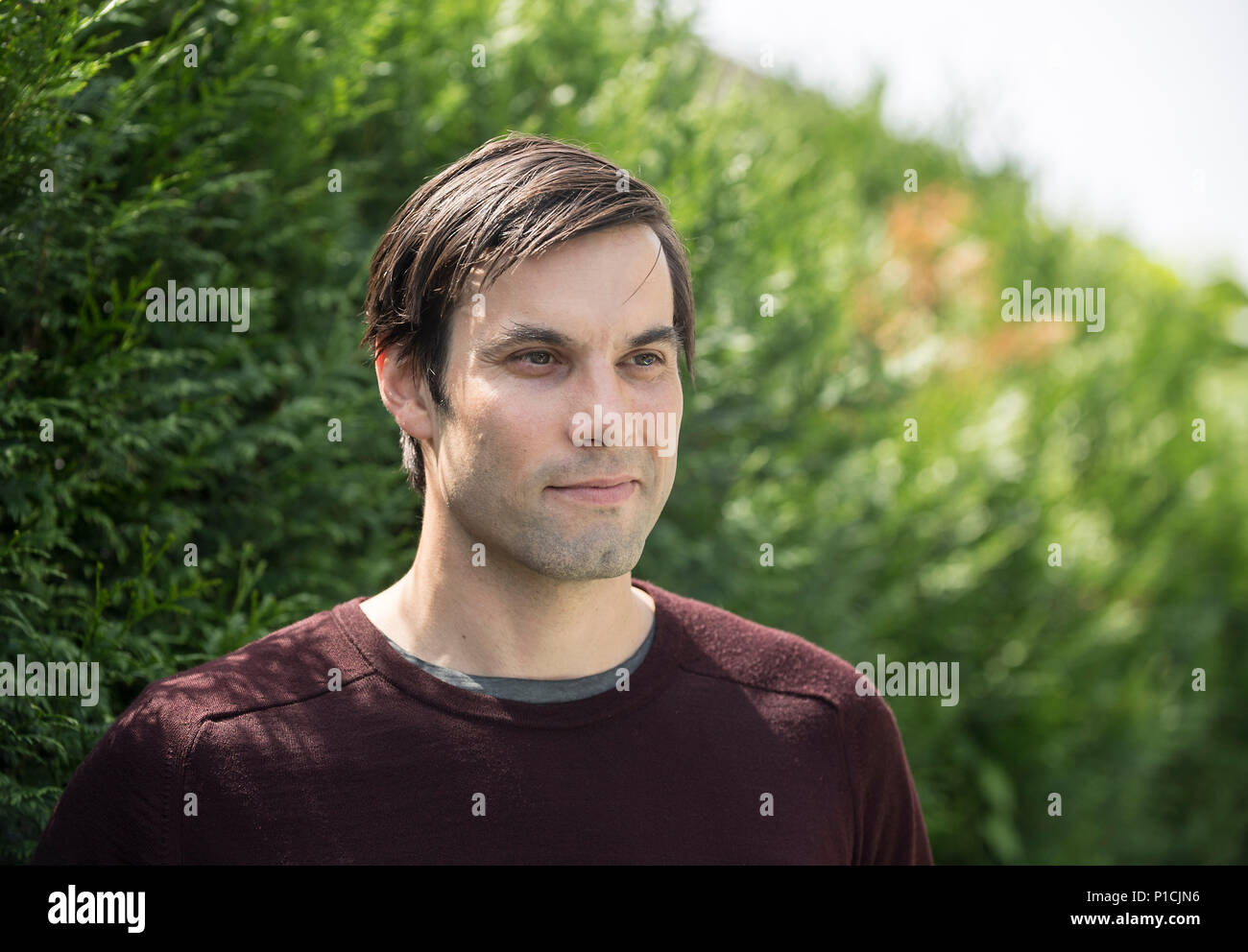 Langenfeld, Deutschland. 11 Juni, 2018. Max SIMONISCHEK, Schauspieler, Dreharbeiten für die Kölner "Tatort"-Episode "außer Kontrolle" (Arbeitstitel), am 11.06.2018 in Langenfeld/Deutschland. | Verwendung der weltweiten Kredit: dpa/Alamy leben Nachrichten Stockfoto