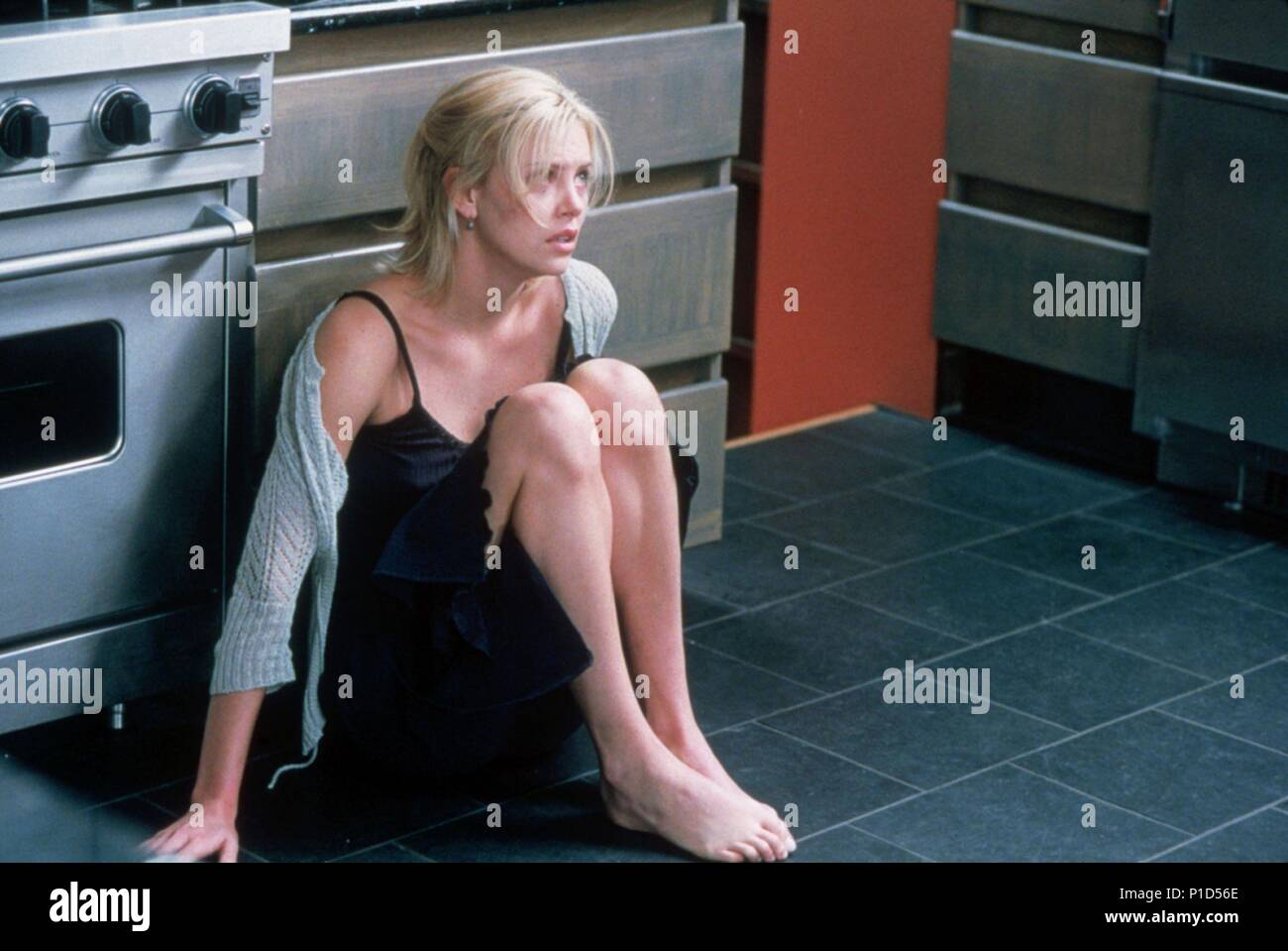 Original Film Titel: gefangen. Englischer Titel: gefangen. Regisseur: LUIS MANDOKI. Jahr: 2002. Stars: Charlize Theron. Quelle: Columbia Pictures/Album Stockfoto