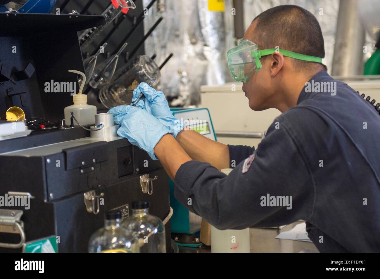 Jp 5 jet fuel Fotos und Bildmaterial in hoher Auflösung Alamy