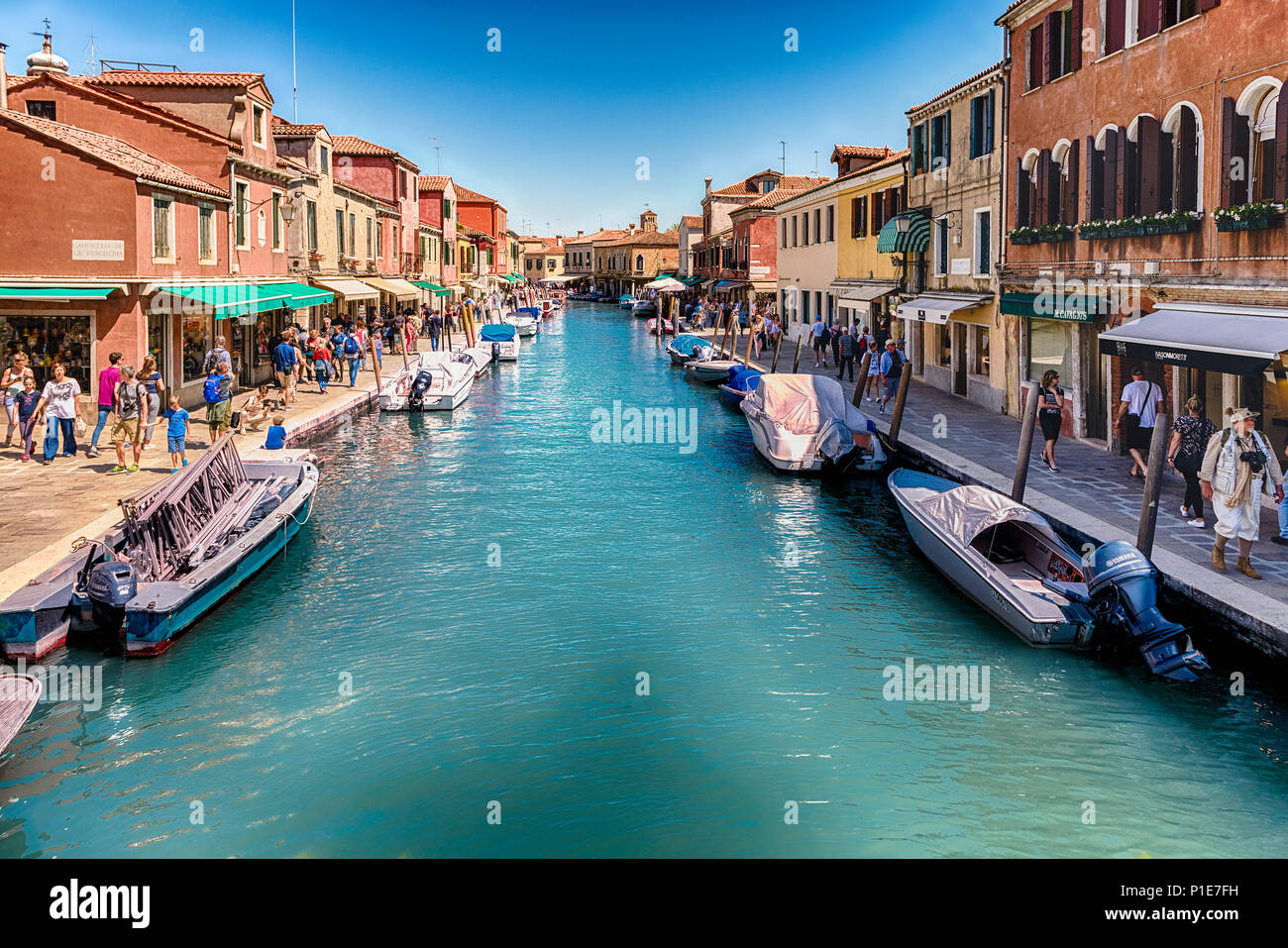 Venedig, Italien - 30. April: Blick über die malerischen Kanal Rio dei Vetrai auf der Insel Murano, Venedig, Italien, 30. April 2018. Die Insel ist ein beliebter an Stockfoto