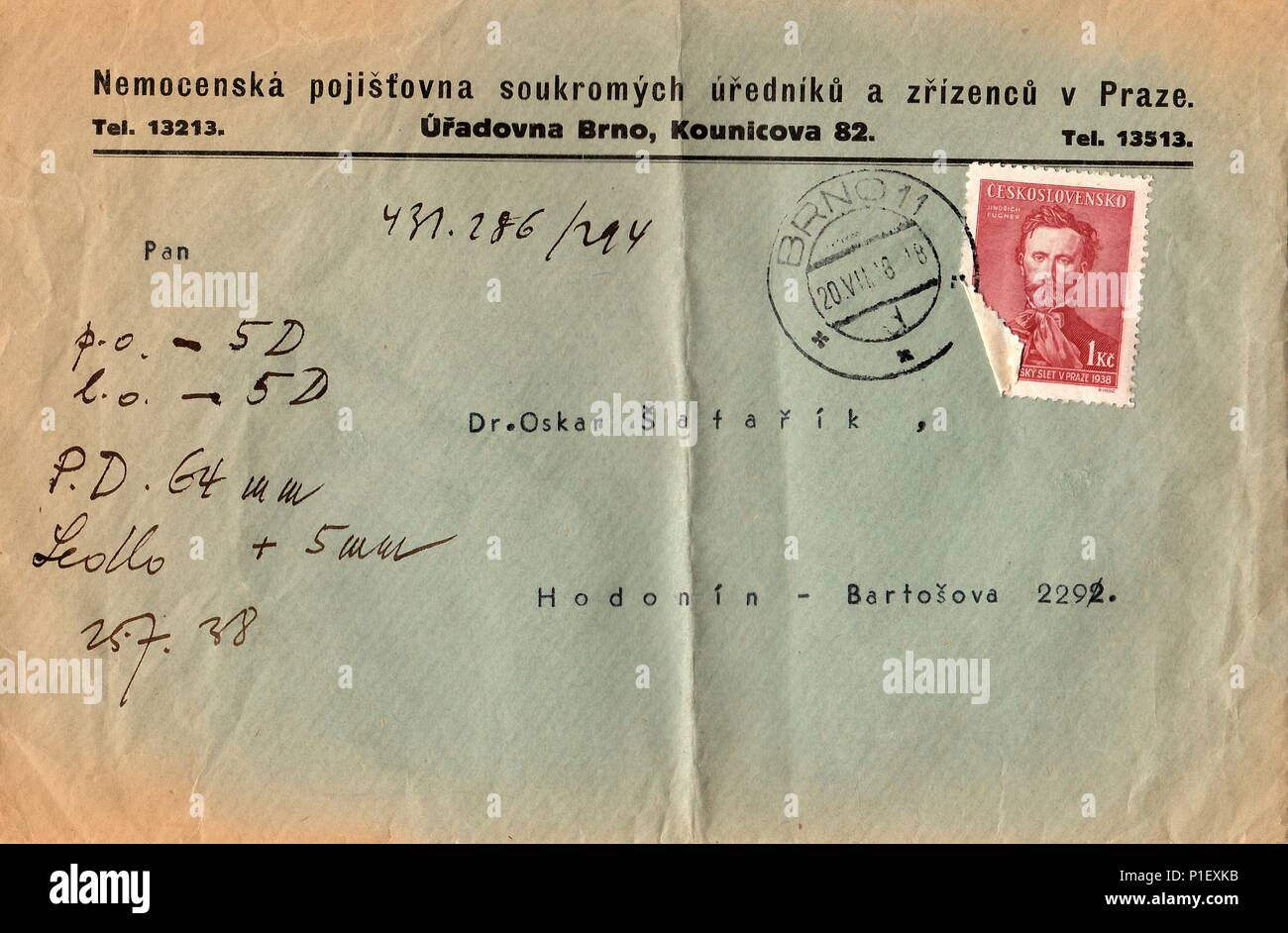 Die tschechoslowakische Republik - Juli 20, 1938: ein Jahrgang verwendet Umschlag und Briefmarke. Reich Fleck und Papier details. Kann als Hintergrund verwendet werden. Stockfoto Die tschechoslowakische Republik - Juli 20, 1938: ein Jahrgang verwendet Umschlag und Briefmarke. Reich Fleck und Papier details. Kann als Hintergrund verwendet werden. Stockfoto