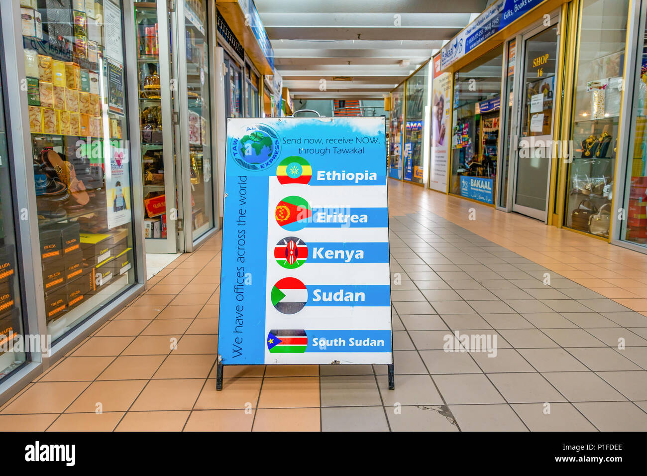 Werbung für Geld Transfer Service in der footscray Hub - ein Shopping und Business Center verfügt über afrikanische Unternehmen. VIC Australien Stockfoto