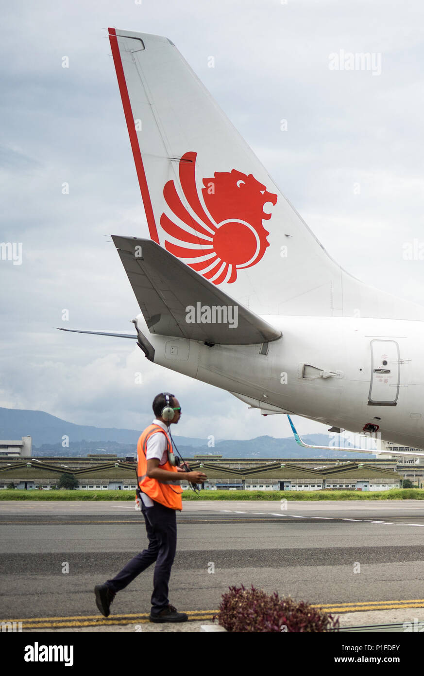 Wartung Offizier hat seine Arbeit getan und dann erholsame Zeit Stockfoto