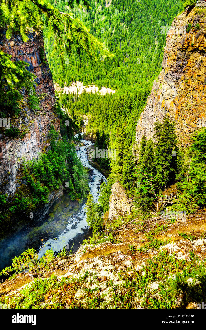 Spahats fällt auf Spahats Creek im Wells Gray Provincial Park in Clearwater, British Columbia, Kanada Stockfoto