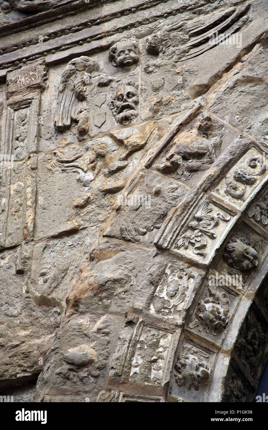 Spanien - ARAGON - Somontano de Barbastro (Kreis) - huesca. Barbastro; Catedral; las mejores de fachada (renacentista) del Museo Diocesano. Stockfoto