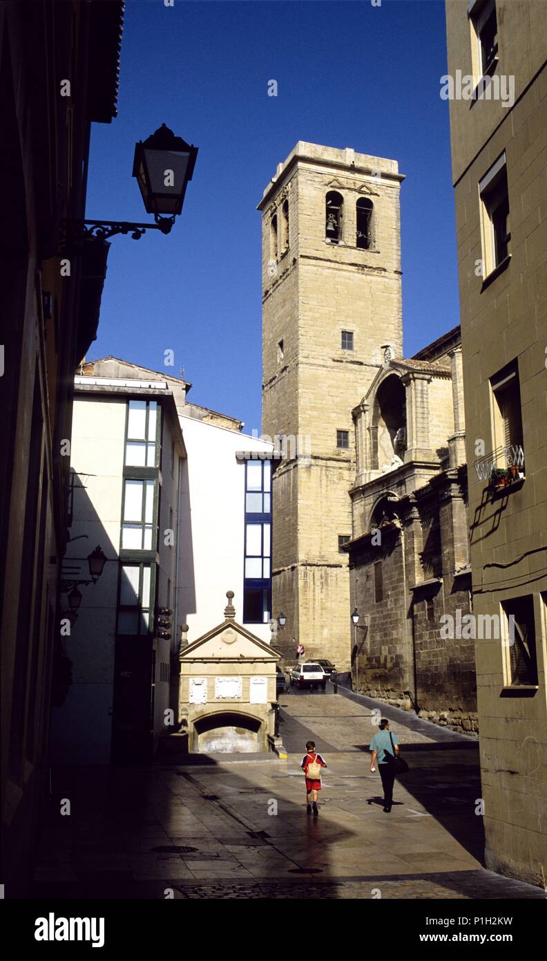 Logroño, Iglesia de Santiago el Real y fuente de los Peregrinos. Stockfoto