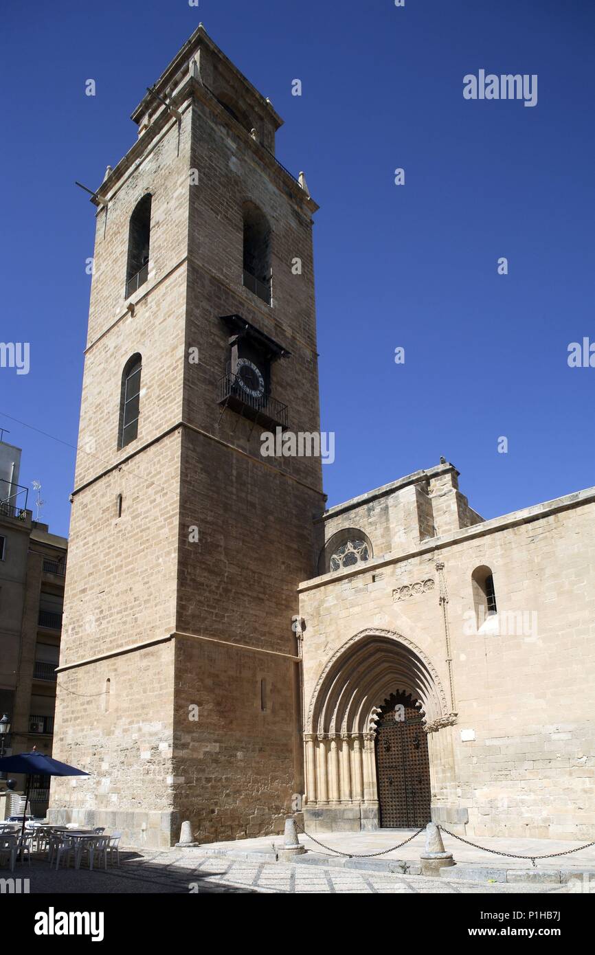 Spanien - Valencia autonome Region - Baix Segura (Kreis) - Alicante. Orihuela; Catedral con Portada y Torre/Campanario. Stockfoto