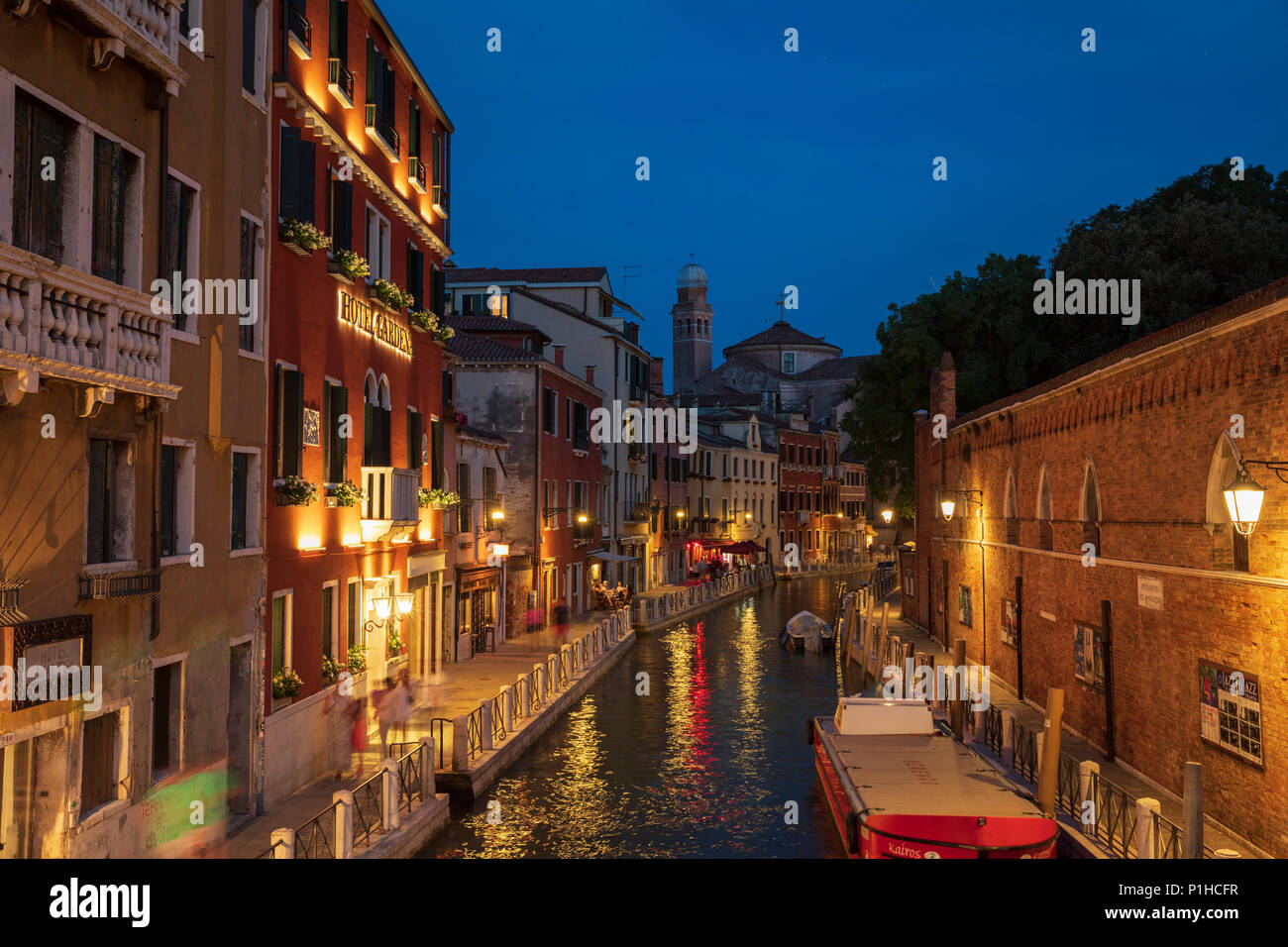 Der Blick hinunter Rio de la Cazziola e de ca Rizzi, Venedig, Italien Stockfoto