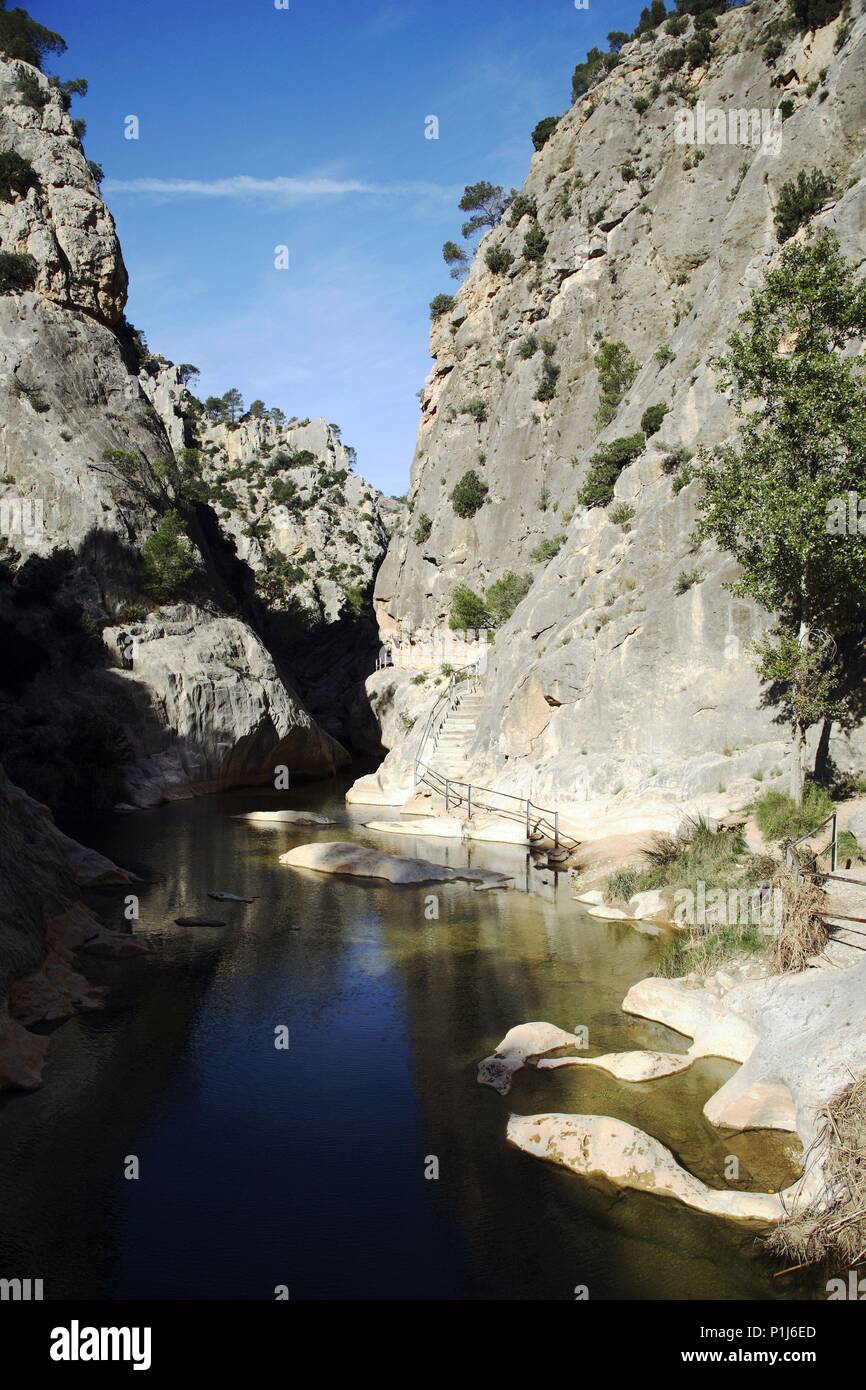 Spanien - Katalonien - Terra Alta (Bezirk) - TARRAGONA. Serra/Sierra de Pàndols; Balneari De Fontcalda/Balneario de Fontcalda. Stockfoto