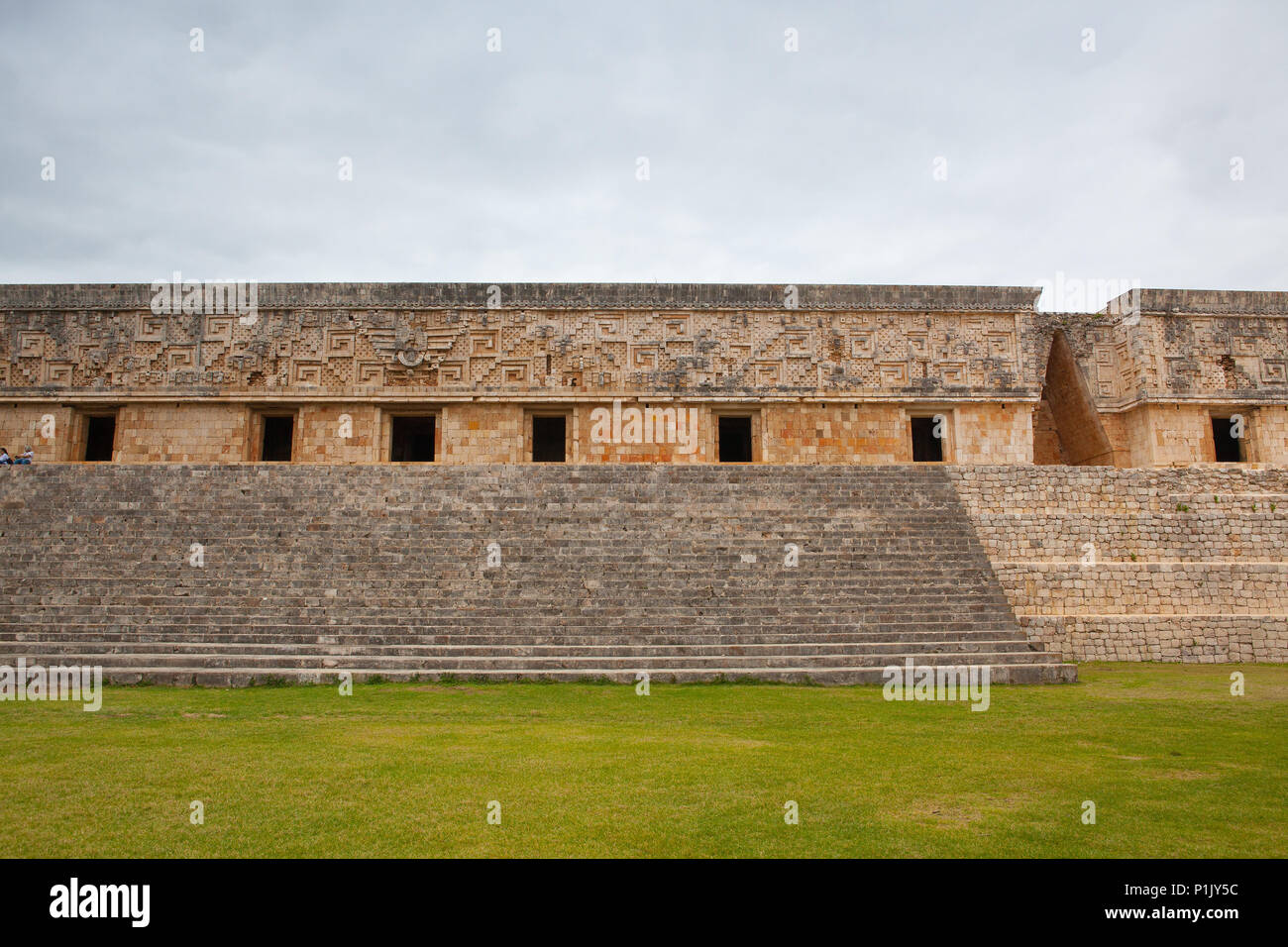 Majestätische Ruinen in Uxmal, Mexiko. Uxmal ist eine alte Maya Stadt der klassischen Periode im heutigen Mexiko. Stockfoto